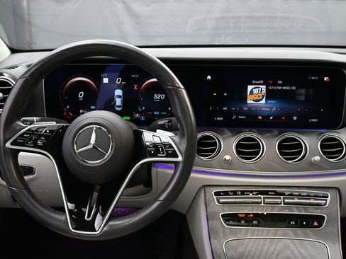 Used 2022 Mercedes-Benz E 450 E 450 w/ Driver Assistance Package image 11