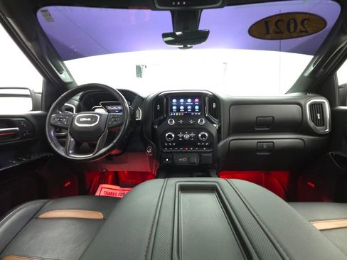 Used 2021 GMC Sierra 1500 AT4 w/ AT4 Premium Package image 2