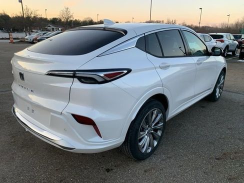 New 2026 Buick Envista Avenir image 4