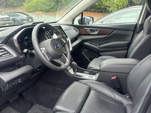 Used 2025 Subaru Ascent Touring AWD/4WD image 8