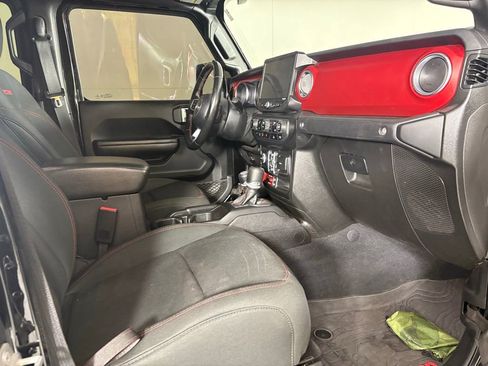 Used 2020 Jeep Gladiator Rubicon image 21