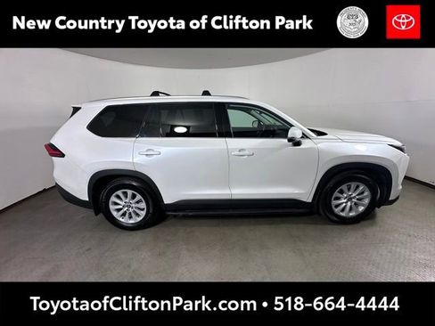 Certified 2024 Toyota Grand Highlander AWD Hybrid image 2