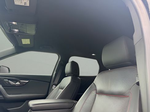 Used 2020 Chevrolet Blazer RS w/ LPO, Floor Liner Package FWD image 15