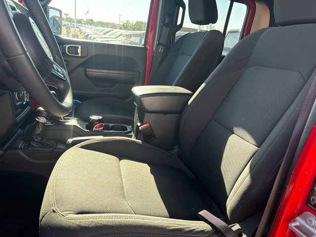 Used 2023 Jeep Gladiator Sport AWD/4WD image 2