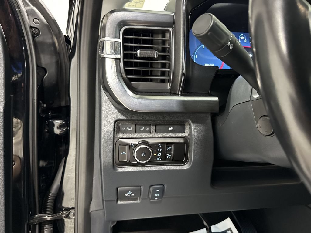 Used 2024 Ford F250 Lariat AWD/4WD image 18
