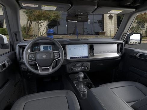 New 2025 Ford Bronco Outer Banks image 9