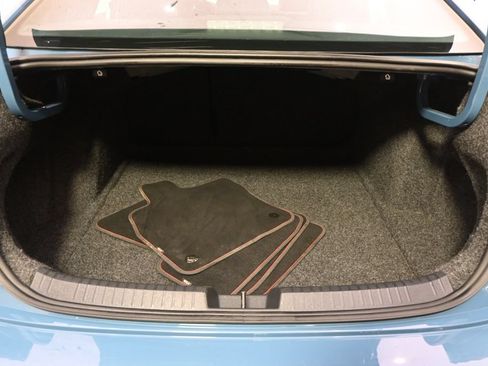 Used 2025 Volkswagen Jetta GLI Autobahn FWD image 19
