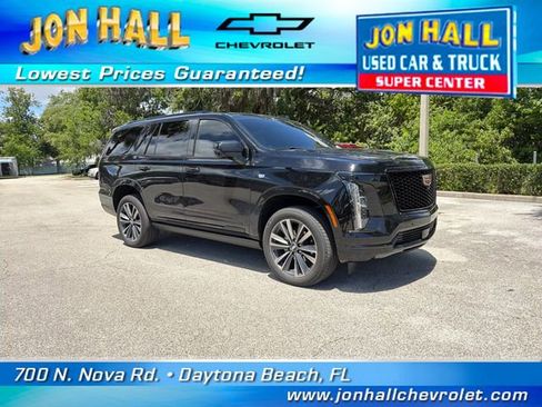 Used 2026 Cadillac Escalade Sport AWD/4WD image 17