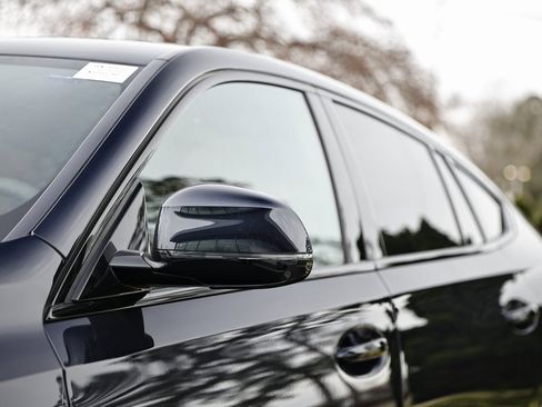 New 2026 BMW X6 xDrive40i w/ Climate Comfort Package image 11