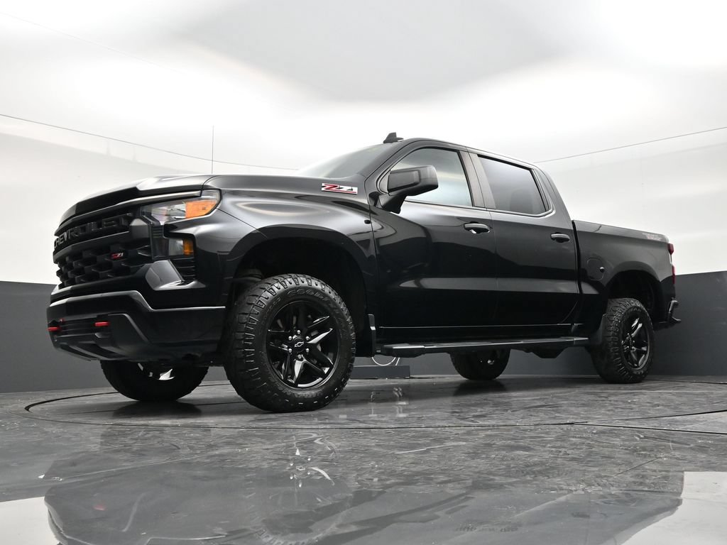 Used 2024 Chevrolet Silverado 1500 Custom Trail Boss AWD/4WD image 17