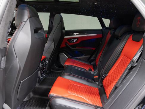 Used 2020 Lamborghini Urus AWD/4WD image 8