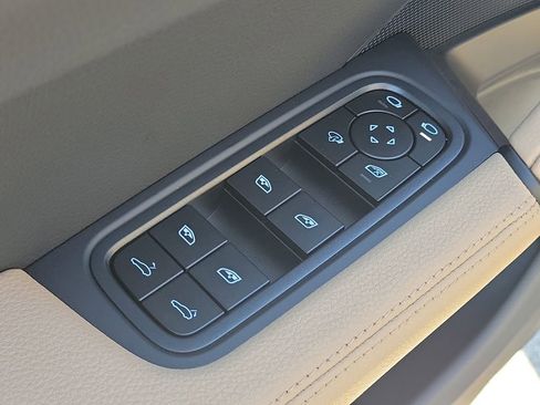 New 2026 Porsche Cayenne AWD/4WD image 26