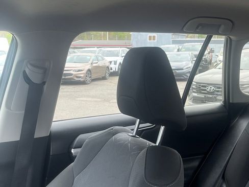 Used 2025 Toyota RAV4 XLE AWD/4WD image 26