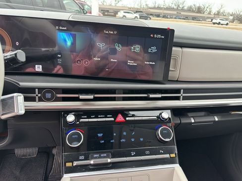 New 2026 Hyundai Santa Fe SE image 18