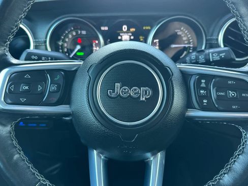 Used 2021 Jeep Wrangler Unlimited Sahara w/ Cold Weather Group image 23