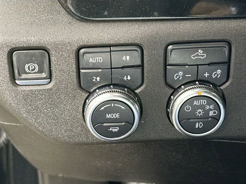 Used 2024 GMC Sierra 1500 Elevation w/ X31 Off-Road Package AWD/4WD image 22