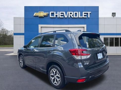 Used 2021 Subaru Forester Premium AWD/4WD image 5