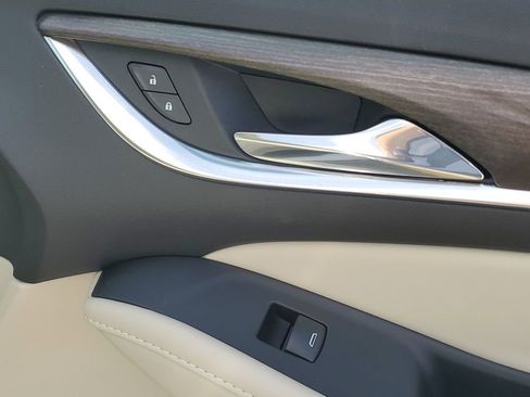 Used 2023 Buick Enclave Avenir w/ Avenir Technology Package image 50