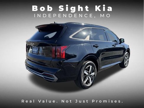 Certified 2023 Kia Sorento EX w/ Panoramic Sunroof Package image 20