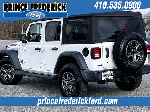 Used 2018 Jeep Wrangler Unlimited Sport S image 11