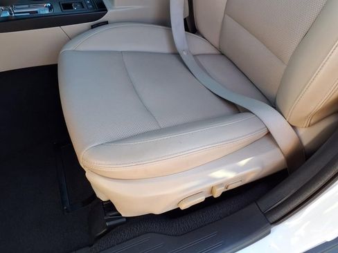 Used 2016 Subaru Outback 2.5i Limited image 25