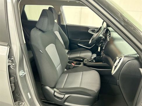 Certified 2023 Kia Soul LX image 23