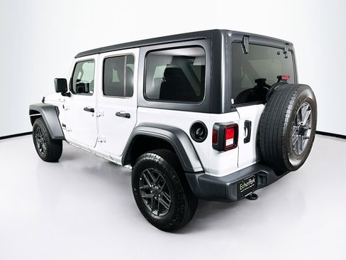 Used 2025 Jeep Wrangler Sport S image 5
