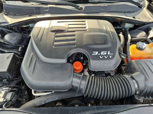 Used 2015 Dodge Charger SE w/ Power Sunroof Group RWD image 32