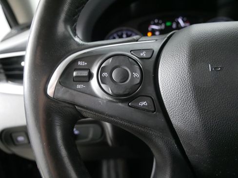 Used 2020 Buick Enclave Essence image 27