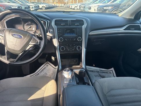 Used 2018 Ford Fusion S image 16