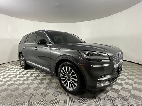 Used 2020 Lincoln Aviator Reserve w/ Equipment Group 201A image 6