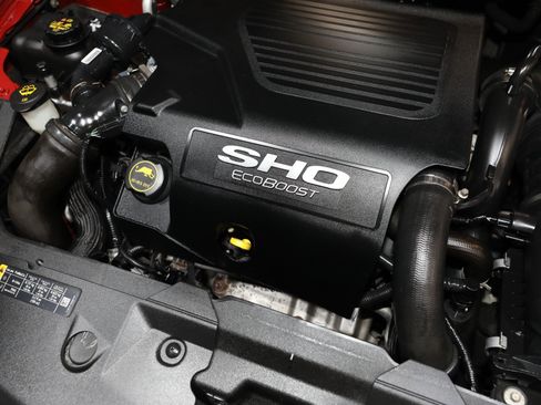 Used 2015 Ford Taurus SHO w/ Equipment Group 401A AWD/4WD image 63