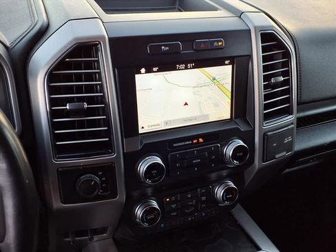 Used 2019 Ford F150 Platinum image 19