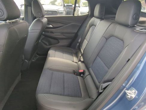 Used 2025 Buick Envista Preferred w/ Convenience II Package FWD image 12
