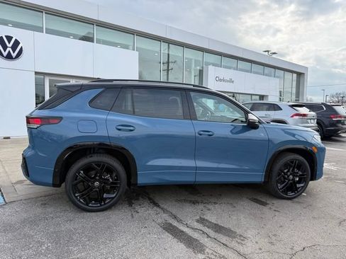 New 2026 Volkswagen Tiguan SE R-Line AWD/4WD image 6