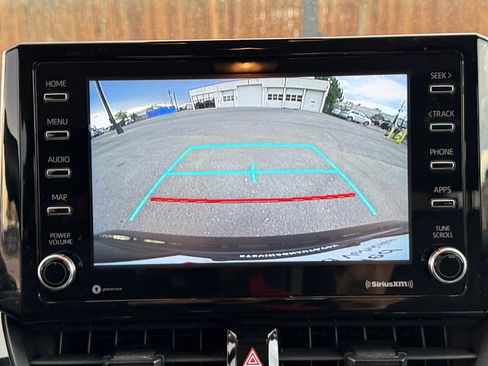 Used 2021 Toyota Corolla LE FWD image 27
