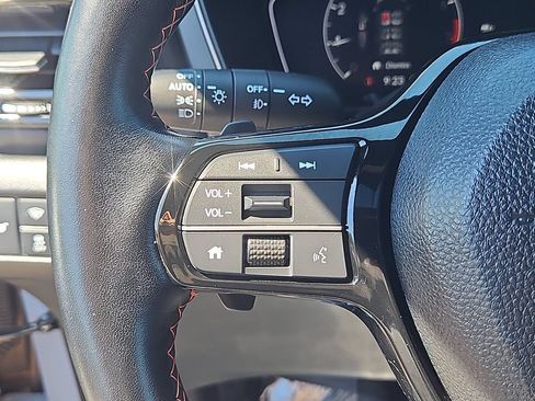 Used 2024 Honda Pilot TrailSport image 25