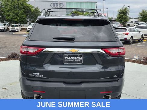 Used 2018 Chevrolet Traverse LT FWD image 3