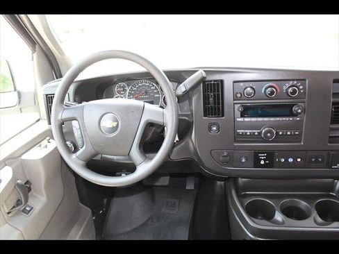 Used 2024 Chevrolet Express 3500 LT w/ LT Preferred Equipment Group RWD image 16