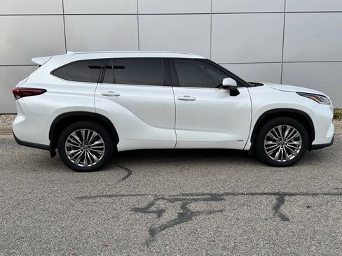 Used 2022 Toyota Highlander Platinum image 41