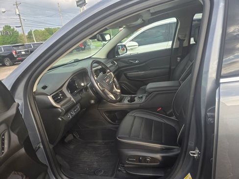 Used 2022 GMC Acadia Denali w/ Trailering Package FWD image 7