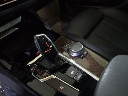 Used 2021 BMW X5 sDrive40i w/ M Sport Package image 23