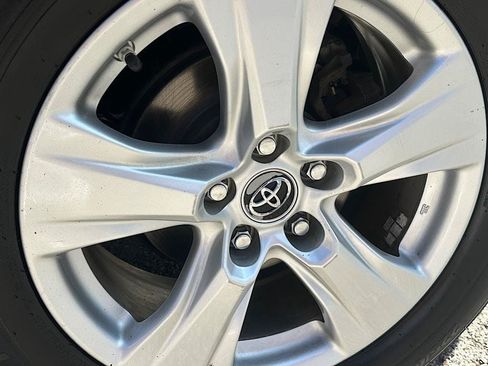 Certified 2019 Toyota RAV4 XLE w/ Convenience Package AWD/4WD image 27