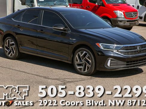 Used 2024 Volkswagen Jetta SEL FWD image 1