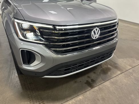 New 2026 Volkswagen Atlas SE image 44