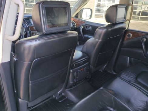 Used 2019 Nissan Armada Platinum image 16