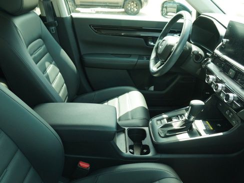 Used 2024 Honda CR-V EX-L image 10