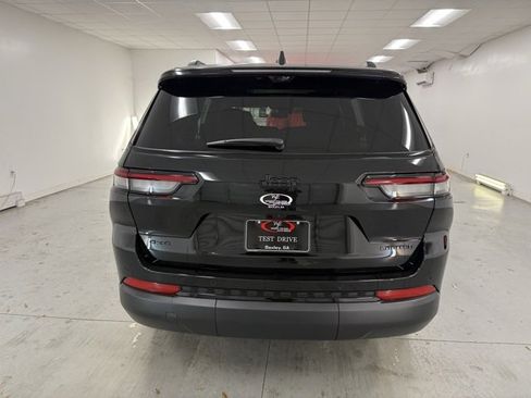 New 2025 Jeep Grand Cherokee L Limited image 6