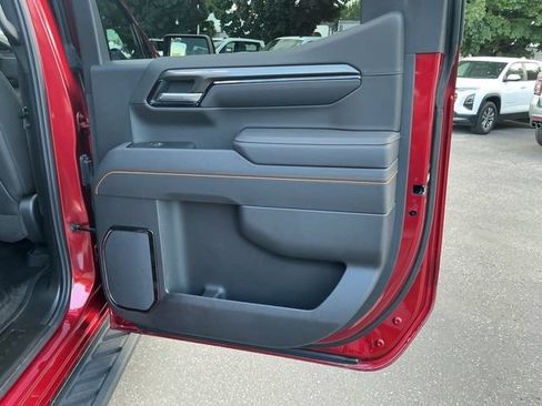 Used 2026 GMC Sierra 1500 AT4 w/ AT4 Premium Package AWD/4WD image 18