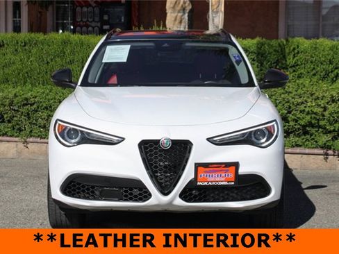 Used 2021 Alfa Romeo Stelvio Sprint w/ Nero Edizione image 3
